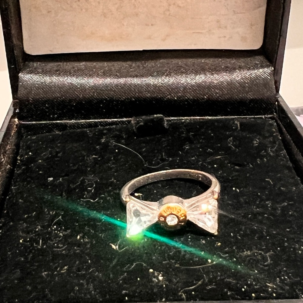 Henri Bendel Crystal Bow Ring